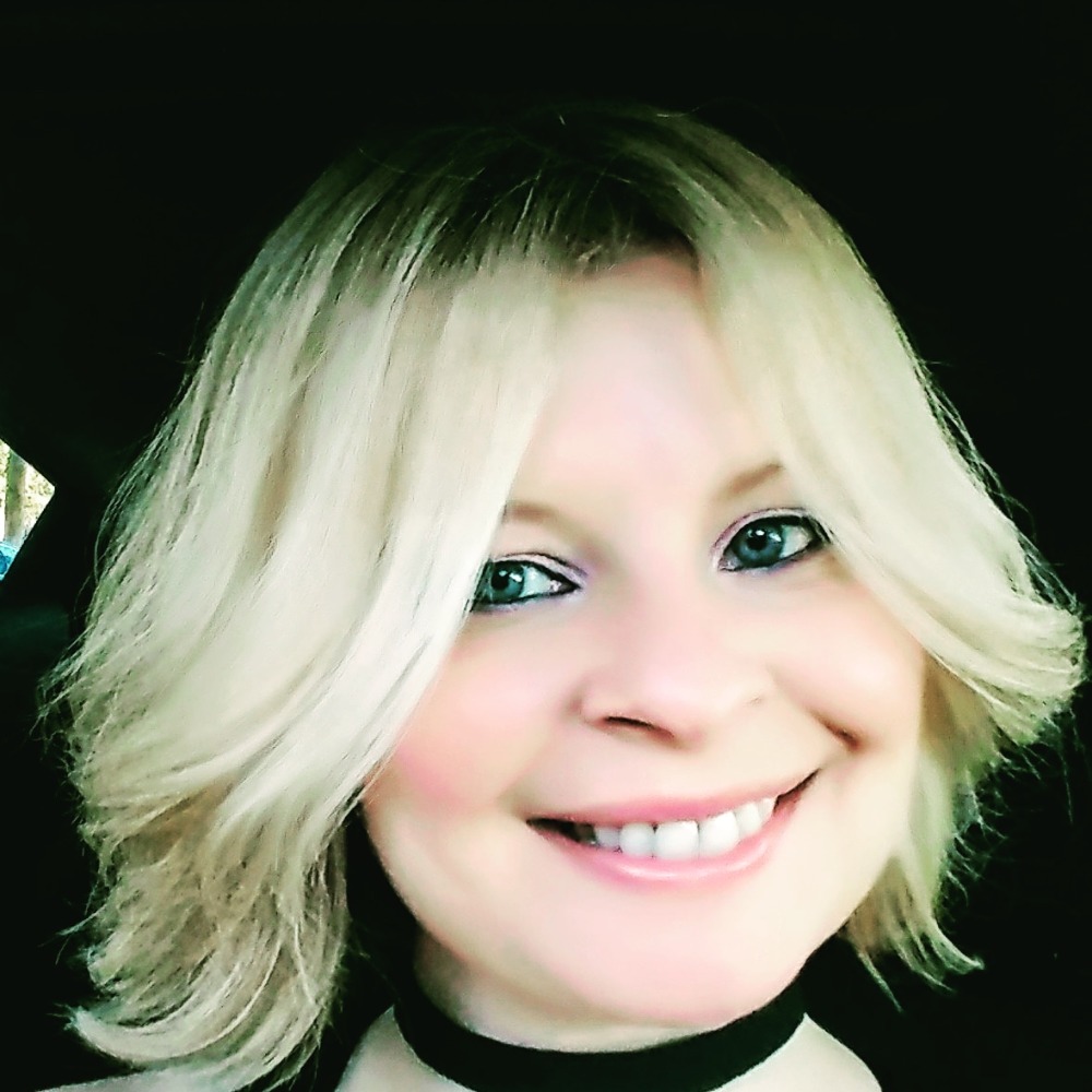 Meet your Posher, Saundra